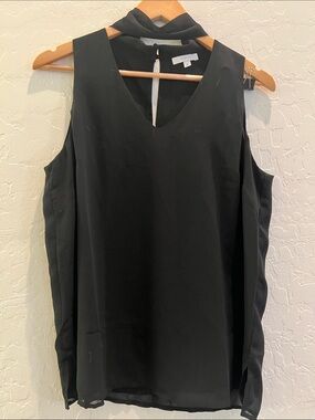 NWOT SZ L MAETTE -Chiffon V-Neck Sleeveless blouse choker accent collar - Black